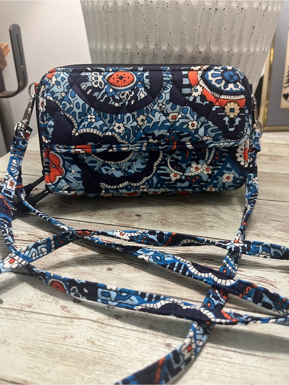 Vera Bradley mini crossbody purse